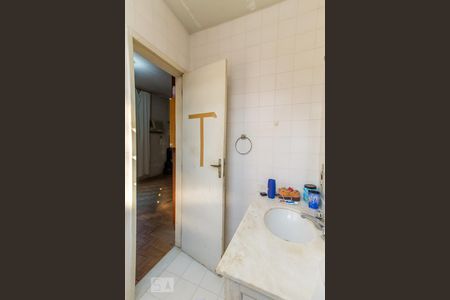 Casa à venda com 300m², 4 quartos e 3 vagas Casa à venda com 300m², 4 quartos e 3 vagasBanheiro da Suíte 1