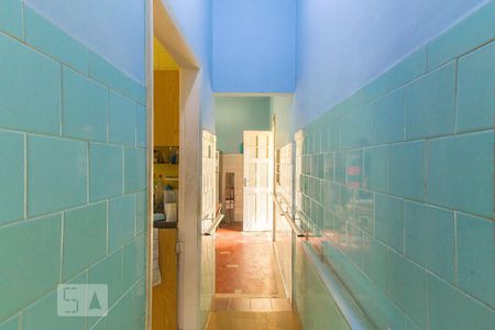 Casa à venda com 300m², 4 quartos e 3 vagas Casa à venda com 300m², 4 quartos e 3 vagasCorredor