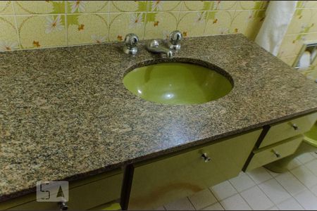 Casa à venda com 300m², 3 quartos e 5 vagasDetalhe