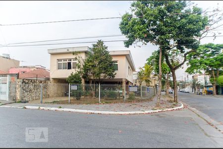 Casa à venda com 300m², 3 quartos e 5 vagasFachada