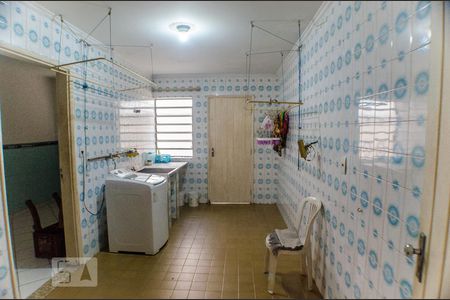 Casa à venda com 300m², 3 quartos e 5 vagasLavanderia
