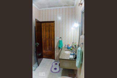 Casa à venda com 300m², 3 quartos e 5 vagasBanheiro da Suíte