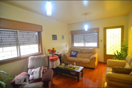 Sala de casa à venda com 3 quartos, 76m² em Rio Branco, Canoas