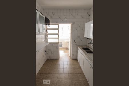 Apartamento à venda com 216m², 4 quartos e 2 vagasCozinha