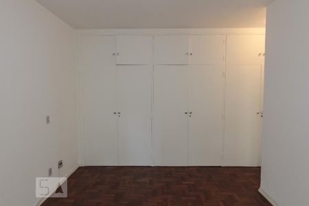 Apartamento à venda com 216m², 4 quartos e 2 vagasSuite