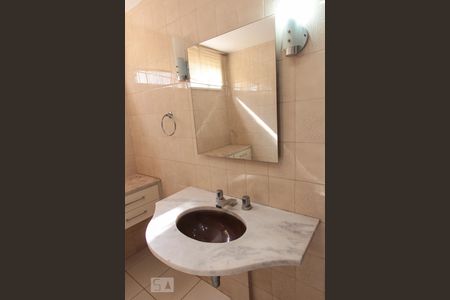 Apartamento à venda com 216m², 4 quartos e 2 vagasBanheiro do Corredor