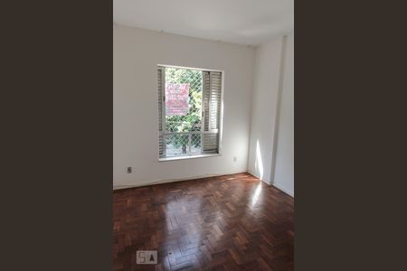 Apartamento à venda com 216m², 4 quartos e 2 vagasQuarto 2