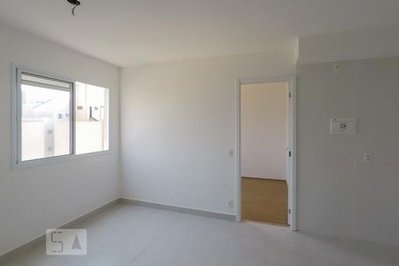 Cozinha integrada a sala de apartamento para alugar com 1 quarto, 32m² em Cambuci, São Paulo