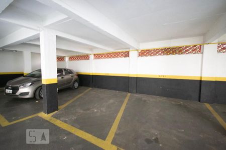 Apartamento à venda com 90m², 2 quartos e 1 vaga Apartamento à venda com 90m², 2 quartos e 1 vagaGaragem