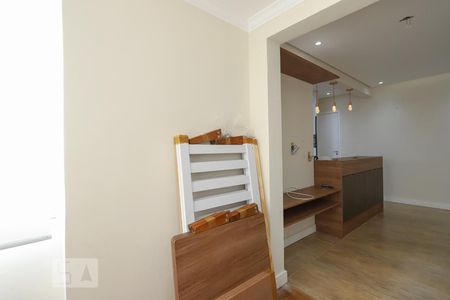 Sacada de apartamento para alugar com 2 quartos, 56m² em Vila Mangalot, São Paulo