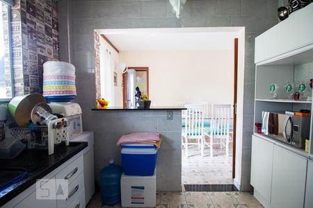 Casa de condomínio à venda com 350m², 6 quartos e 3 vagasCozinha 2