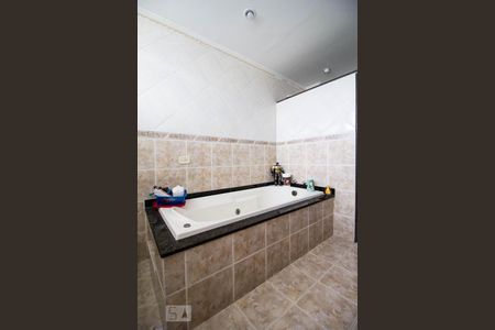 Casa de condomínio à venda com 350m², 6 quartos e 3 vagasBanheiro da Suíte