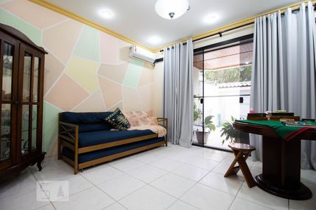 Casa de condomínio à venda com 350m², 6 quartos e 3 vagasSala de Jogos