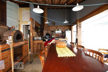 Casa de condomínio à venda com 350m², 6 quartos e 3 vagasChurrasqueira