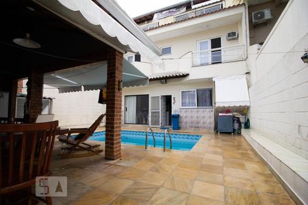 Casa de condomínio à venda com 350m², 6 quartos e 3 vagasPiscina