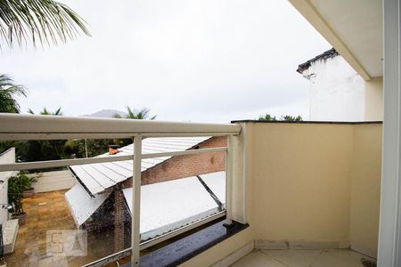 Casa de condomínio à venda com 350m², 6 quartos e 3 vagasvaranda Quarto 2