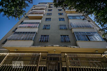 Apartamento para alugar com 115m², 3 quartos e sem vagaFachada