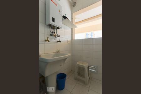 Apartamento para alugar com 66m², 2 quartos e 1 vagaÁrea de Serviço