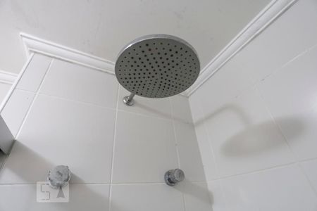 Apartamento para alugar com 66m², 2 quartos e 1 vagaChuveiro