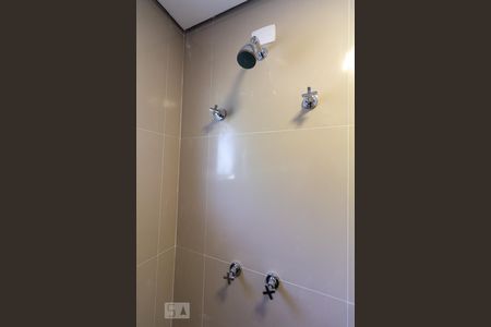 Casa à venda com 100m², 2 quartos e 4 vagasDetalhe Ducha