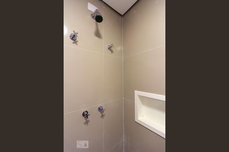 Casa à venda com 100m², 2 quartos e 4 vagasDetalhe Ducha