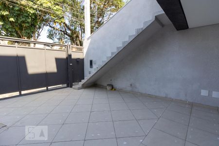 Garagem de casa à venda com 2 quartos, 100m² em Vila Lageado, São Paulo