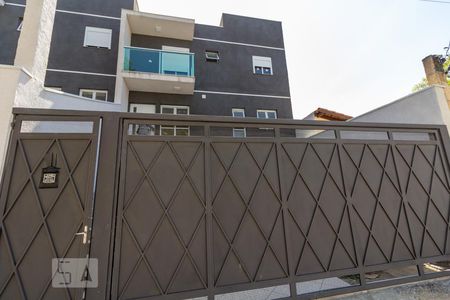 Casa à venda com 100m², 2 quartos e 4 vagasFachada