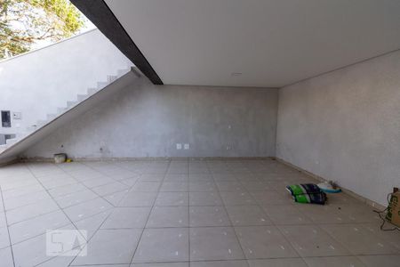 Casa à venda com 100m², 2 quartos e 4 vagasGaragem