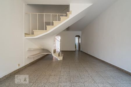 Sala de casa para alugar com 2 quartos, 105m² em Santo Amaro, São Paulo