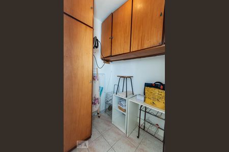 Apartamento à venda com 90m², 2 quartos e 1 vaga Apartamento à venda com 90m², 2 quartos e 1 vagaQuarto de Serviço