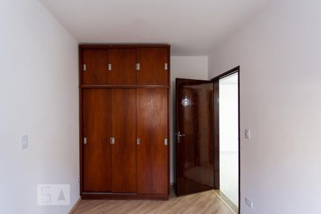 Quarto de apartamento para alugar com 2 quartos, 65m² em Vila Yara, Osasco