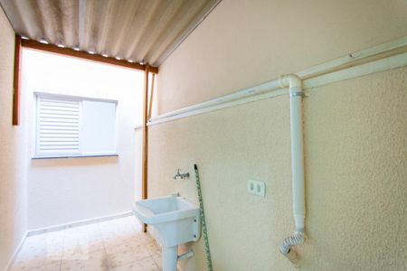 Área de serviço de apartamento para alugar com 2 quartos, 53m² em Jardim das Maravilhas, Santo André