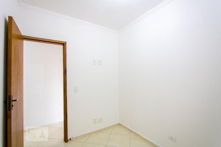 Quarto 2 de apartamento para alugar com 2 quartos, 53m² em Jardim das Maravilhas, Santo André