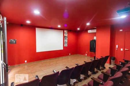 Apartamento à venda com 67m², 3 quartos e 1 vagaCine