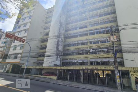 Apartamento para alugar com 162m², 3 quartos e 1 vagaFachada