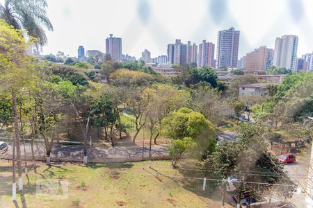 Apartamento para alugar com 90m², 2 quartos e 1 vaga Apartamento para alugar com 90m², 2 quartos e 1 vagaVista do Quarto 1