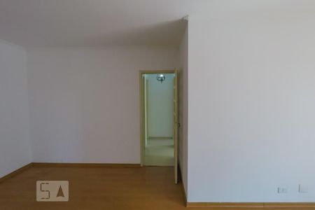 Corredor de apartamento à venda com 3 quartos, 89m² em Vila Santo Estéfano, São Paulo