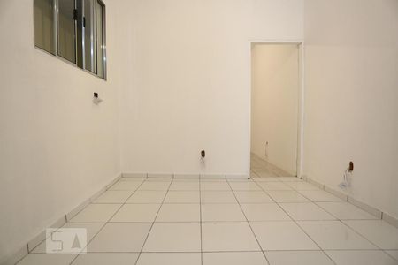 Sala de casa para alugar com 1 quarto, 70m² em Cipava, Osasco
