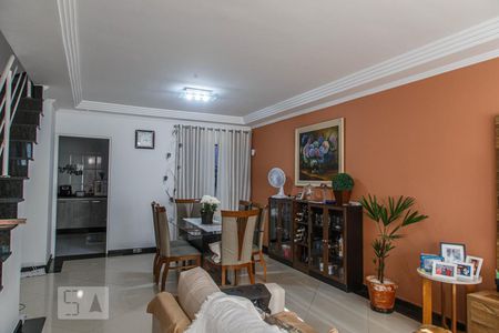 Sala de casa à venda com 3 quartos, 240m² em Chácara Santo Antônio (zona Leste), São Paulo