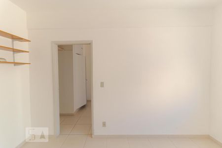 Sala de kitnet/studio à venda com 1 quarto, 47m² em Centro, Campinas