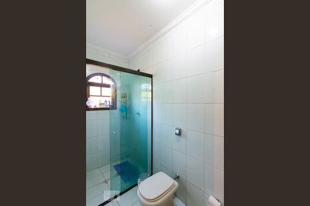 Casa à venda com 312m², 3 quartos e 5 vagasBanheiro Suíte 2