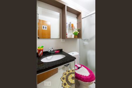 Apartamento à venda com 77m², 3 quartos e 2 vagasBanheiro