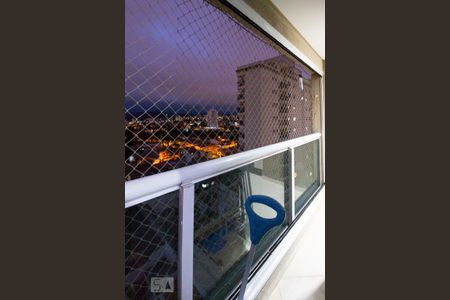 Apartamento à venda com 77m², 3 quartos e 2 vagasSacada da Suíte