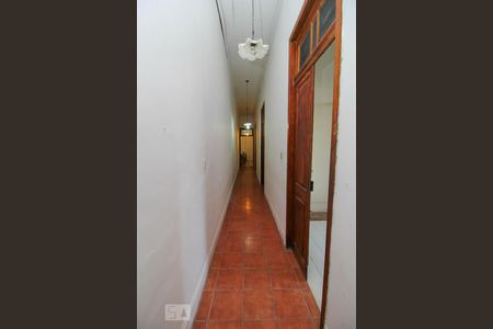 Casa à venda com 340m², 5 quartos e 4 vagasCorredor
