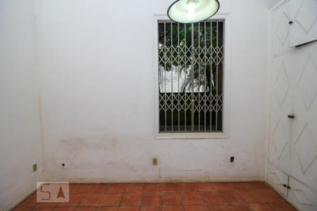 Casa à venda com 340m², 5 quartos e 4 vagas Quarto 3