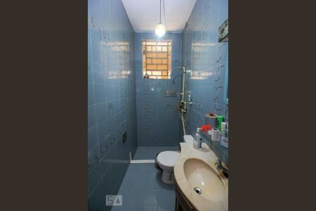 Casa à venda com 340m², 5 quartos e 4 vagasBanheiro 1