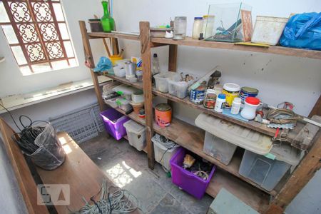 Casa à venda com 340m², 5 quartos e 4 vagasQuarto de Material