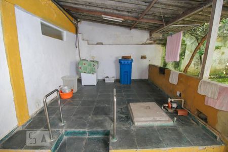 Casa à venda com 340m², 5 quartos e 4 vagasÁrea de Serviço