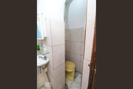 Casa à venda com 340m², 5 quartos e 4 vagasBanheiro de Serviço