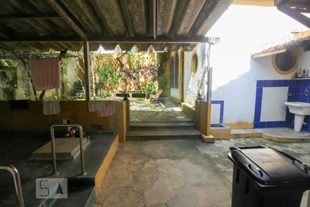 Casa à venda com 340m², 5 quartos e 4 vagasÁrea Externa